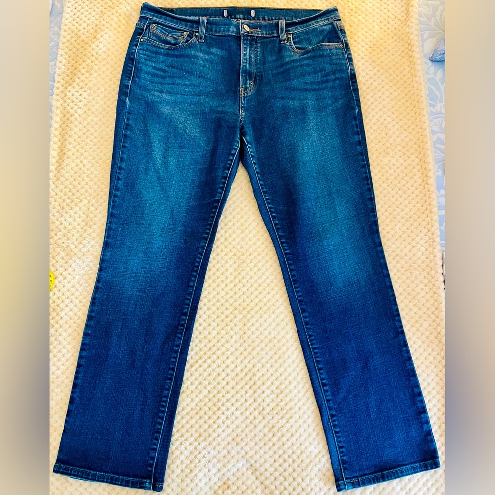 Women’s “Levi’s” Dark Wash Straight Leg Jeans